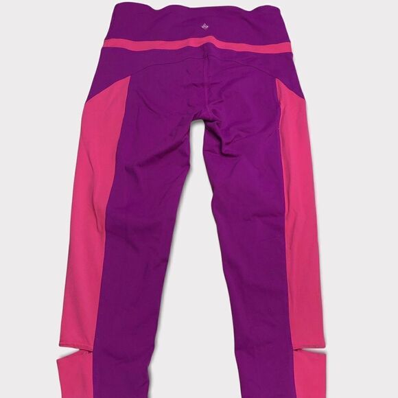 PrAna Yoga Pants WOMAN'S Small Capri Pink Calf Slits Leggings - Picture 1 of 9
